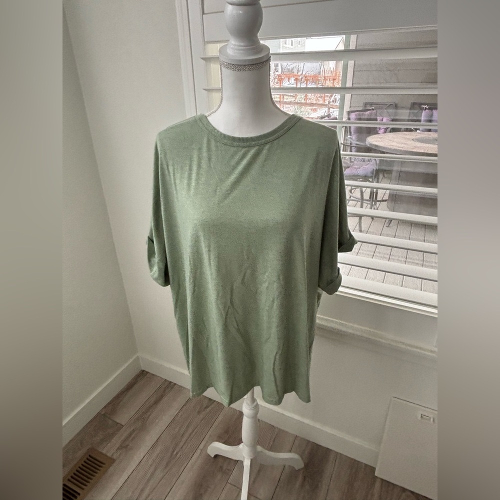 Chic Light Green Short Sleeve Women's Top